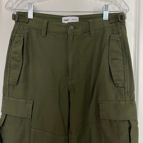 Aritzia TNA Dark Green Cargo Pants - Picture 3 of 5